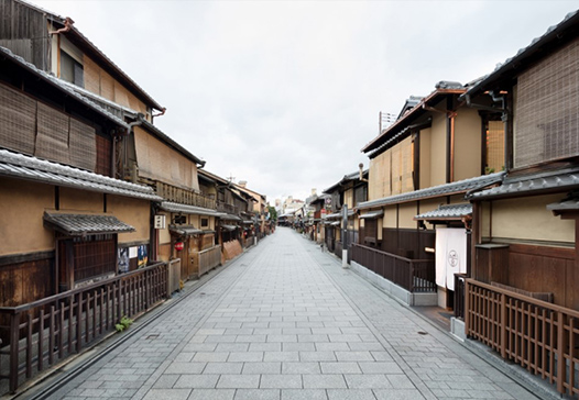 京都祇園の町並みの風景 写真：太田拓実